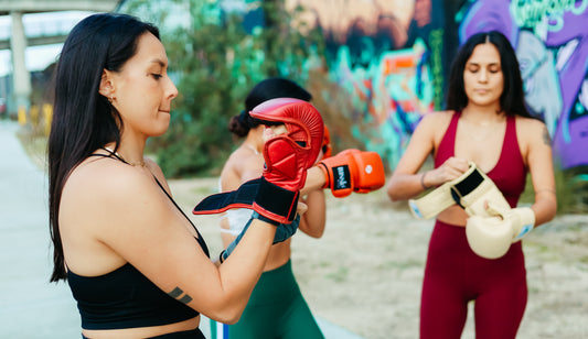 certification standards for women's boxing gloves featured image
