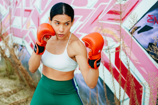 leather-vs-sythetic-boxing-gloves-for-women