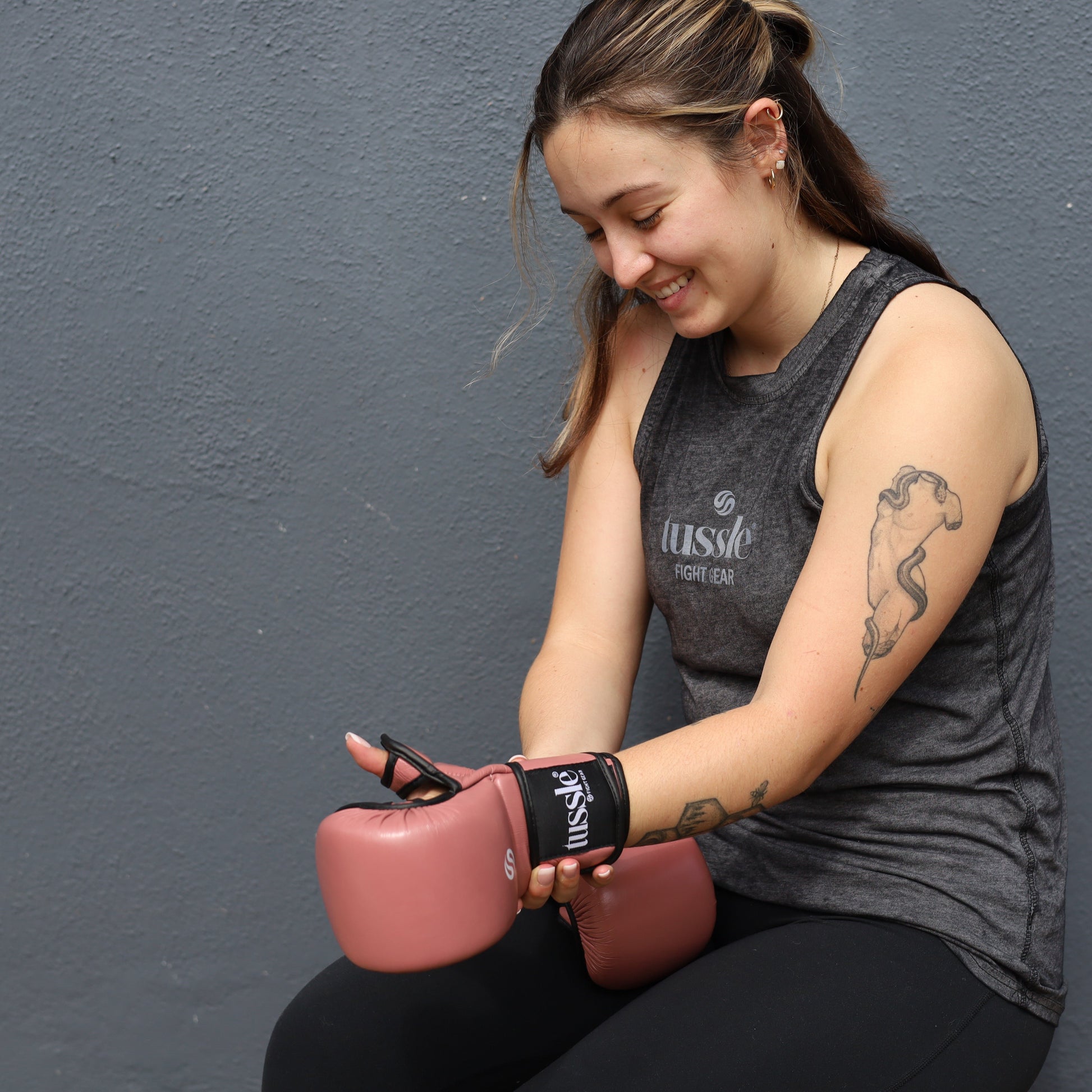 mma handschuhe frauen Women's MMA Gloves
