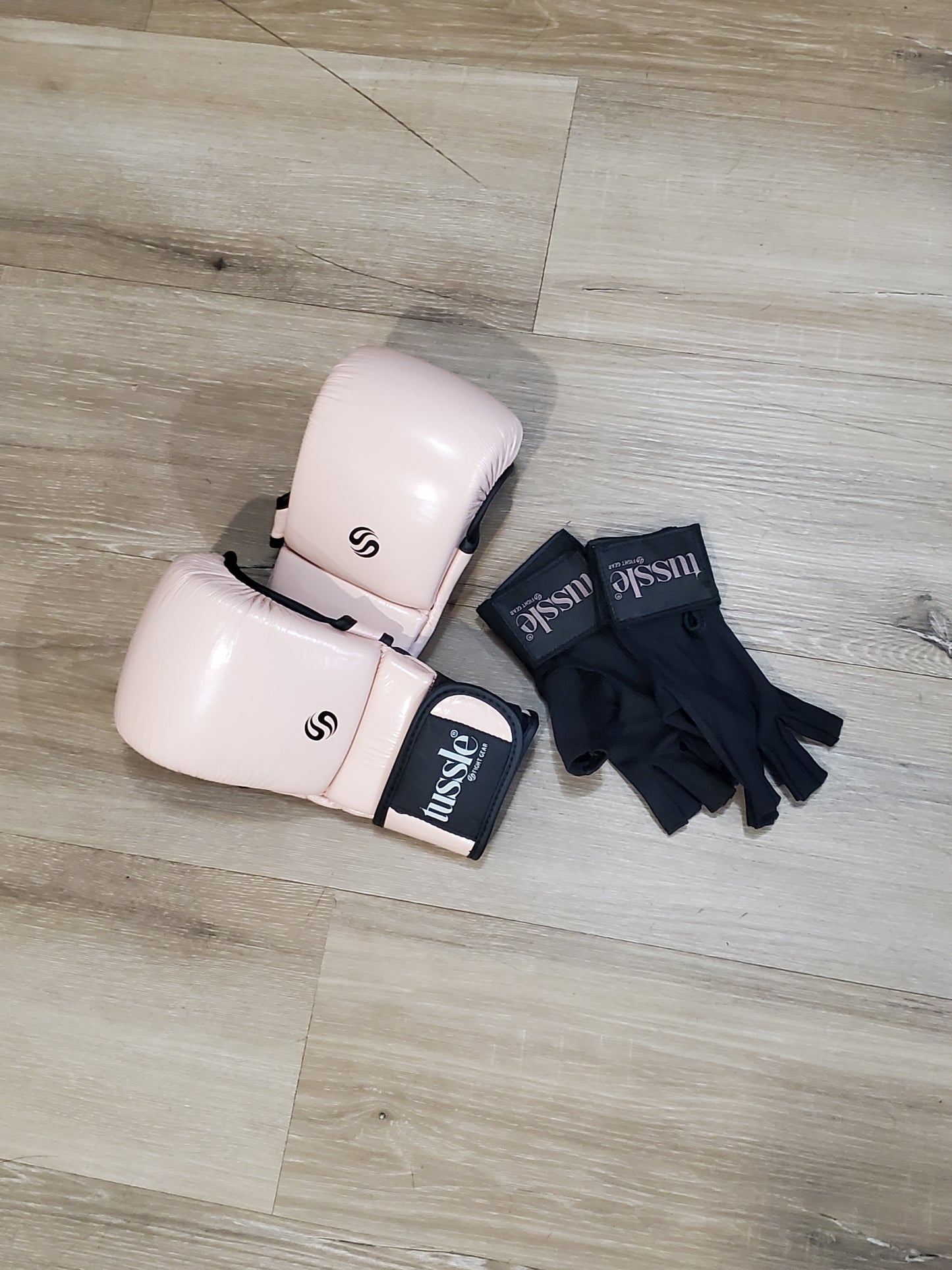 Protective Gloves for Women